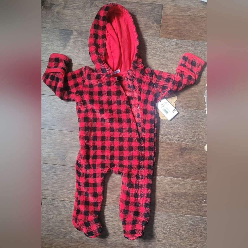 Fuzzy Red and Black Checkered Sleeper - Size 3M - Baby Essentials